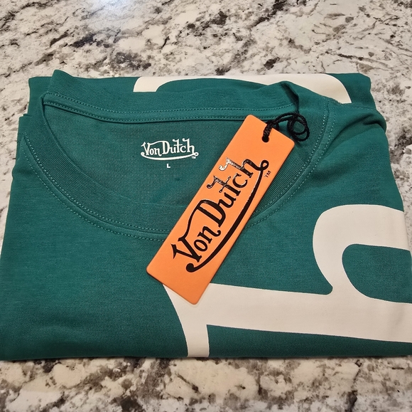 NWT Von Dutch tshirt sz L MSRP $89 💚 - Picture 4 of 6